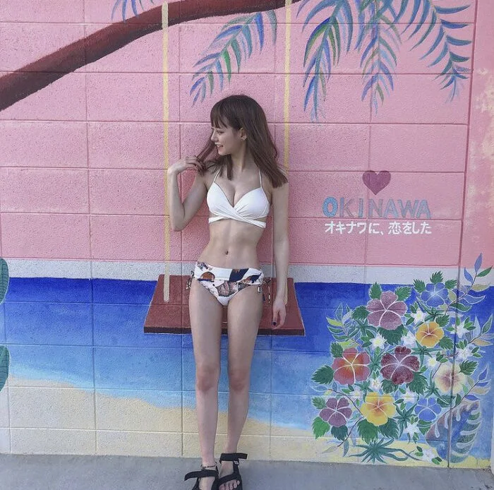 なごみ 水着